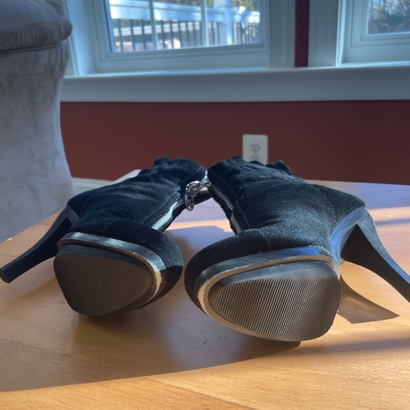 Michael Kors suede booties. - Picture 3 of 4